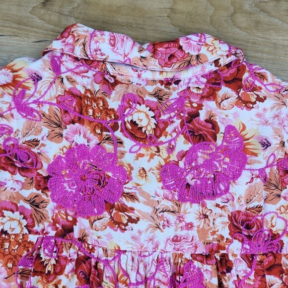🩵Tru Luxe Jeans Pink Embroidered Floral Print Buttoned 3/4 Sleeve Top Small - Picture 4 of 12